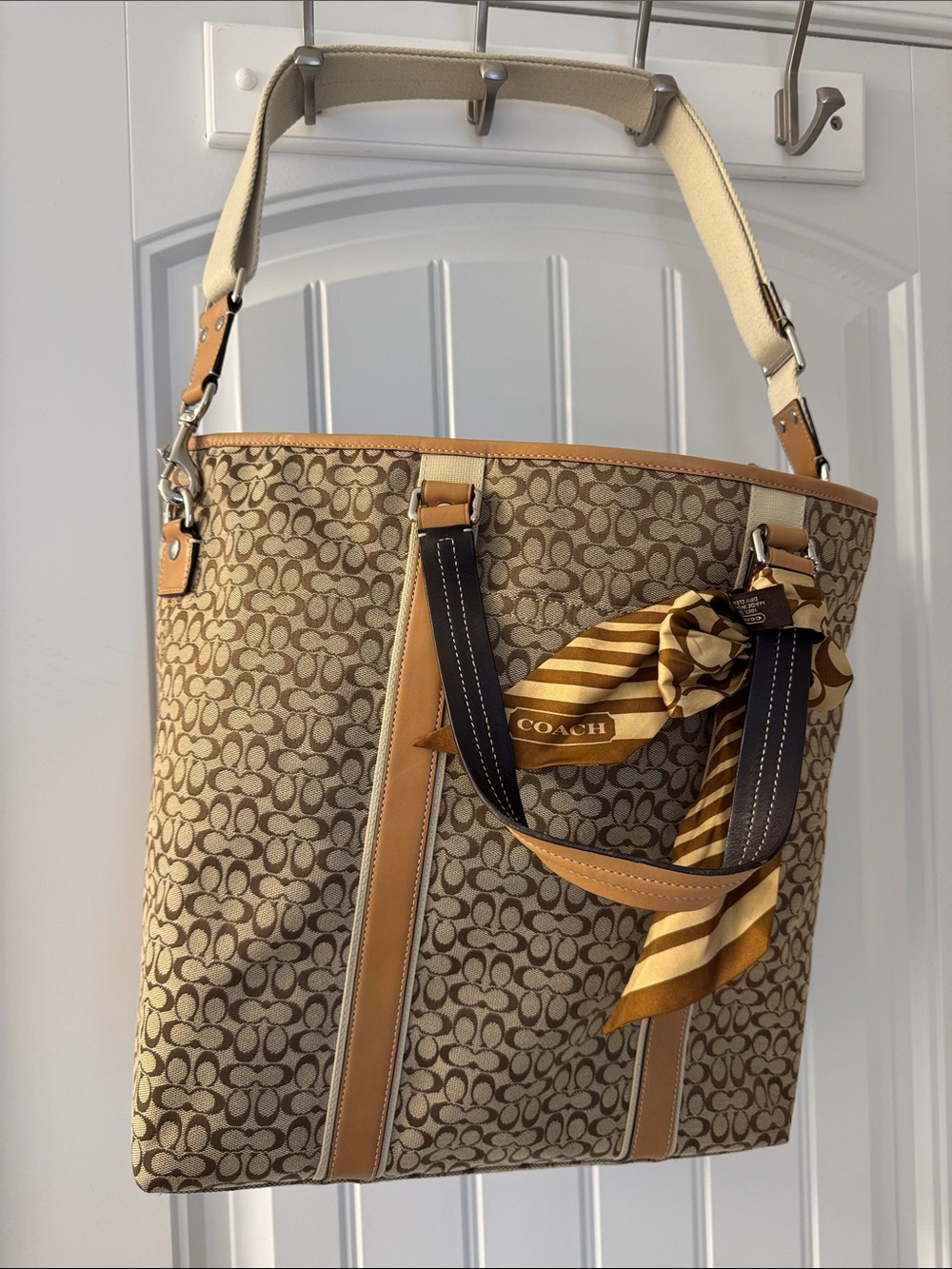 NWOT Coach Monogram Canvas Shoulder Tote with Tan Leather and Gold Stripe Scarf - Picture 15 of 16